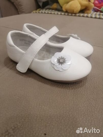 Туфли на девочку 24
