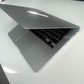 Apple MacBook Air 13