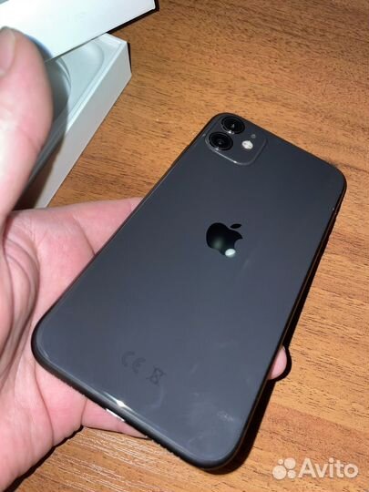 iPhone 11, 64 ГБ