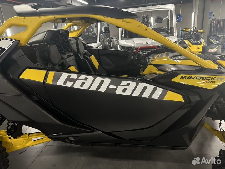 BRP maverick R X RS with smart-shox 2024