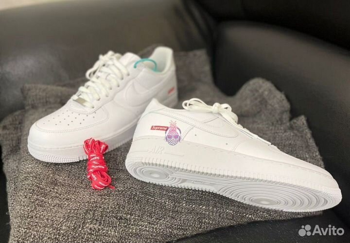 Кроссовки Nike Air Force 1 Supreme белые