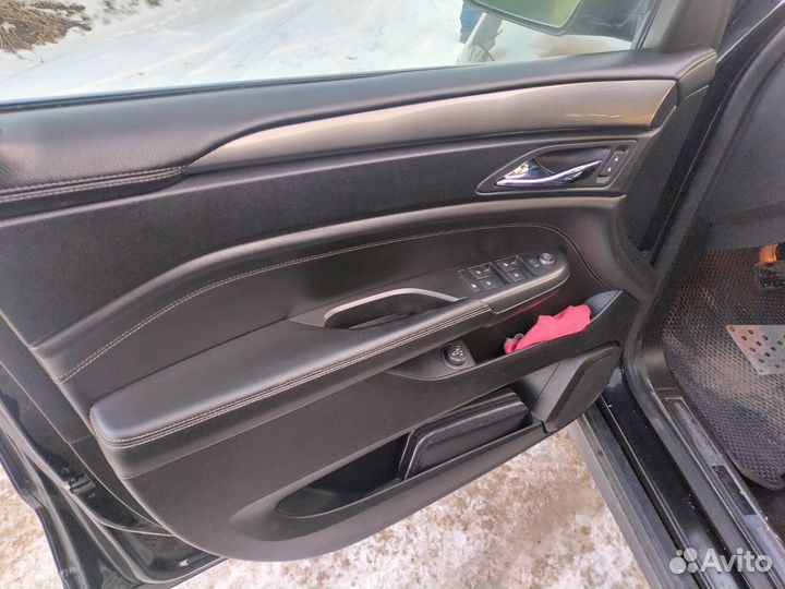 Cadillac SRX 3.0 AT, 2011, 220 000 км