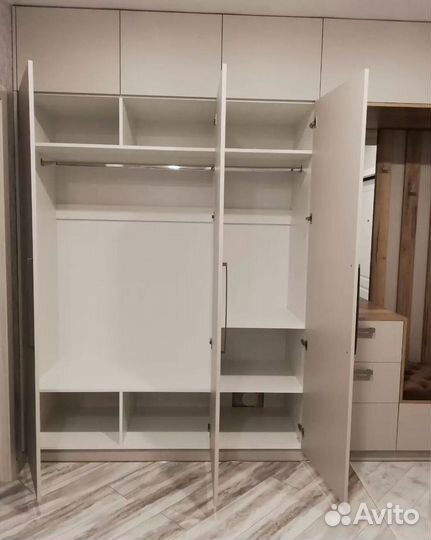 Шкаф распашной в стиле IKEA