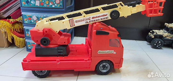 Игрушка большая пожарная машина Выдвижная лестница