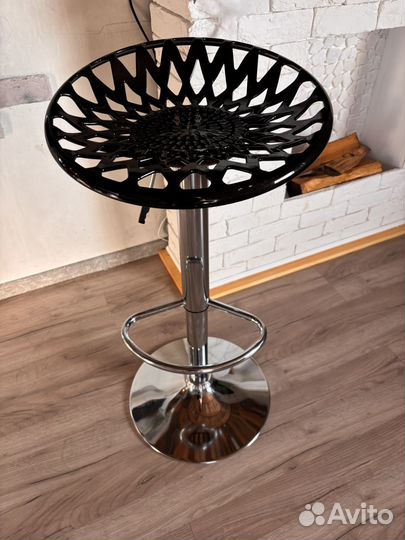 Барный стул