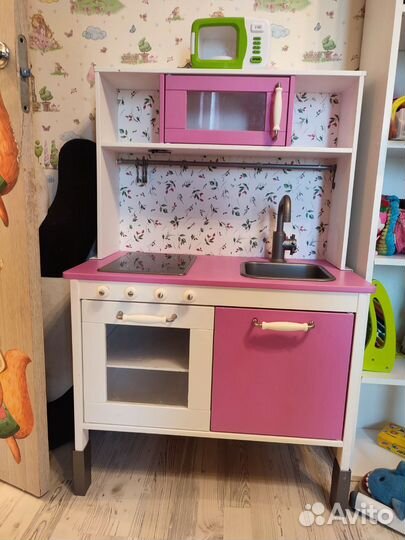 Детская кухня IKEA + холодильник