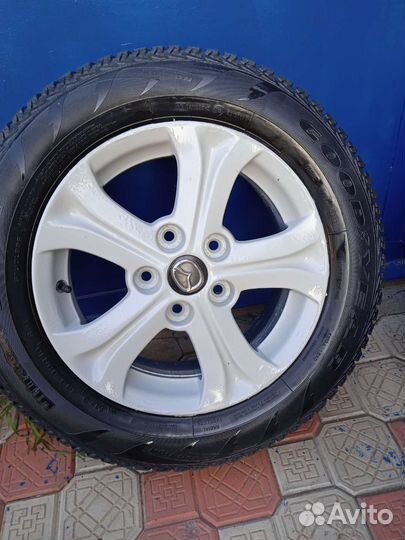 Goodyear UltraGrip Ice+ 195/65 R15