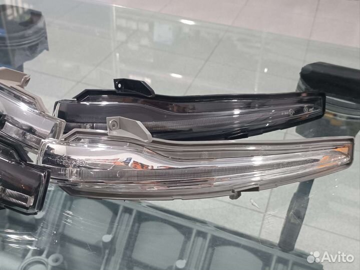 Поворотник на Mercedes-Benz w205 w213 w222 w253