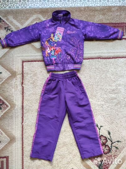 Новый спортивный костюм 104 размер