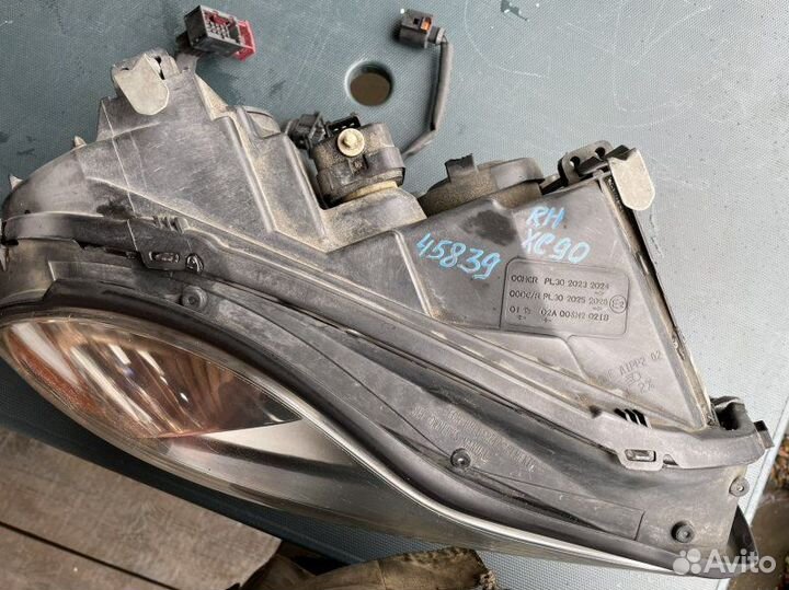 Фара правая Volvo Xc90 C 59 B5254T2 2005/12