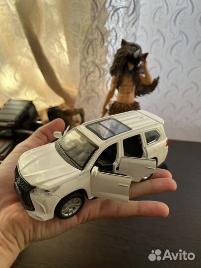 Коллекционная Металлическая Джип Лексус LX570