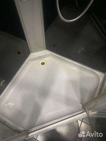 Душевая кабина