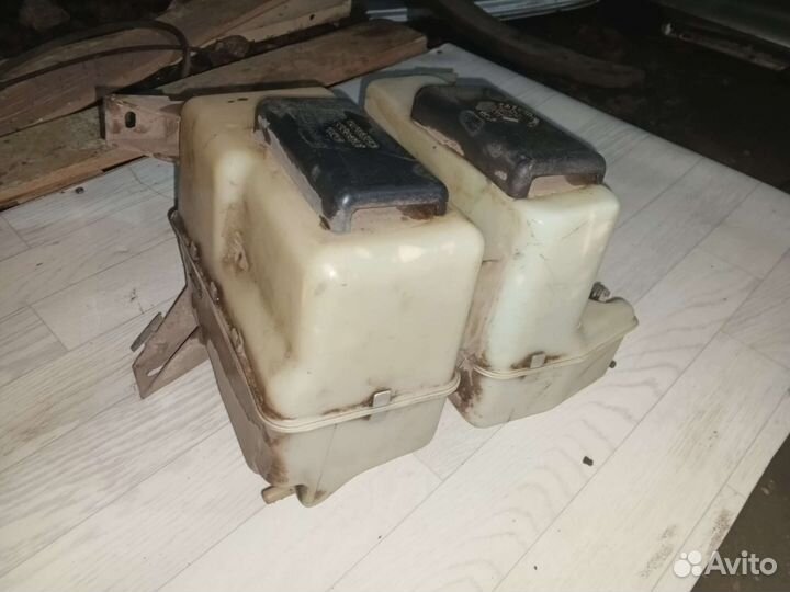 Бачок омывателя для Ford Explorer 2