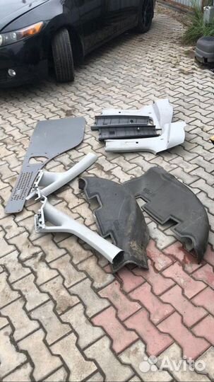 Обшивки пластики салона Фольксваген Кадди 3