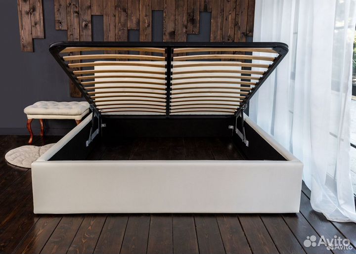 Кровать с подъемным механизмом