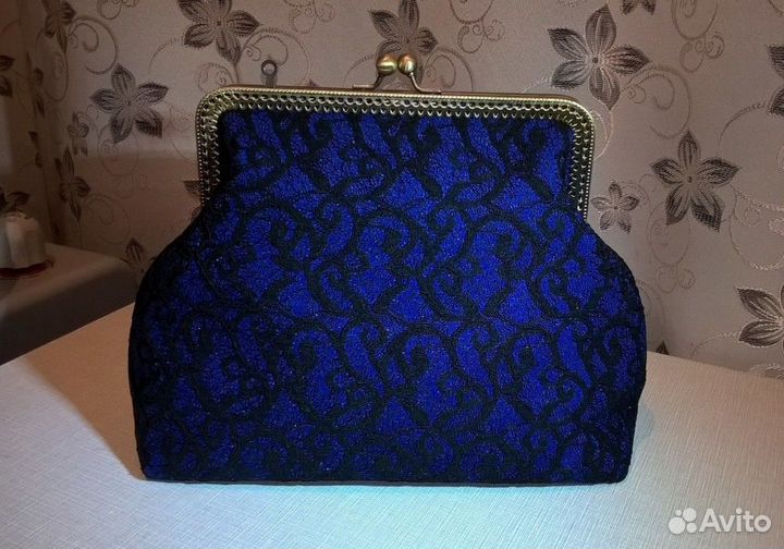 Сумка- клатч на фермуаре