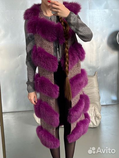 Жилетка песец розовая длинная италия