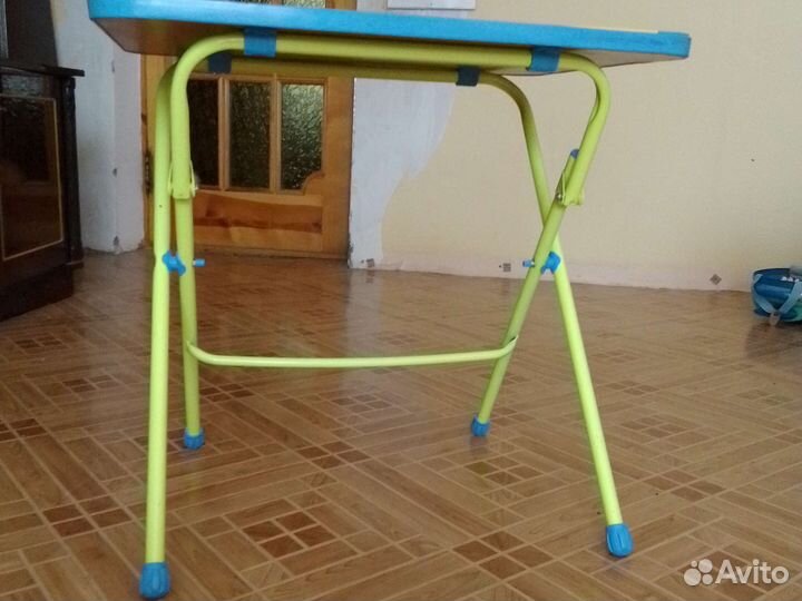 Парта деревянная детская с 3 до7 лет