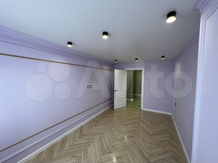 4-к. квартира, 100 м², 4/5 эт.
