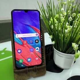 Samsung Galaxy A40, 4/64 ГБ