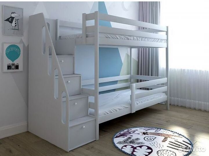 Двухъярусная детская кровать с лестницей комодом