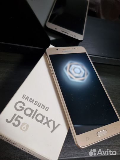 Samsung Galaxy J5 (2016), 2/16 ГБ
