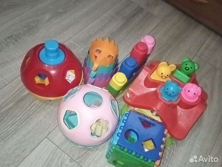 Детские развивающие игрушки