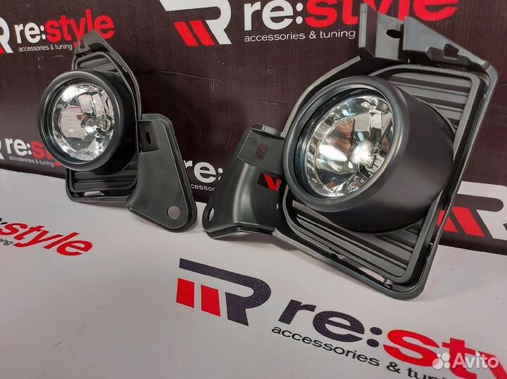 Туманки Toyota Hiace 200 3м K1649