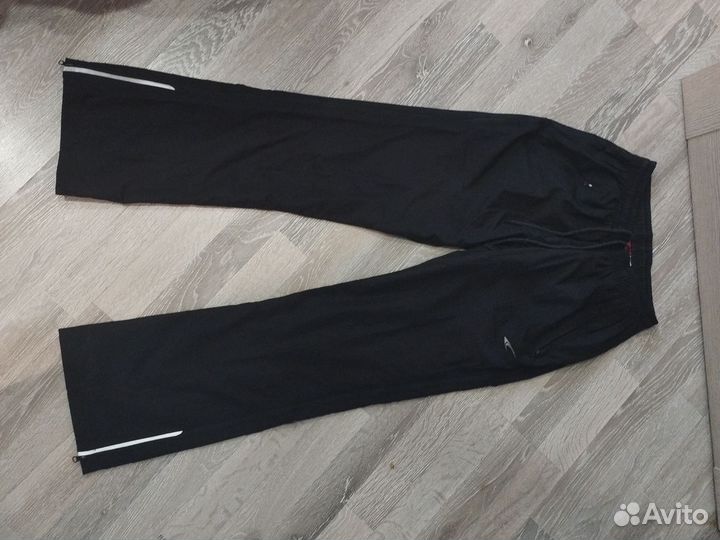 Спортивные штаны