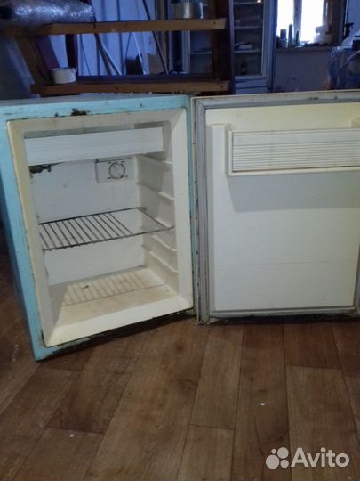 Минихолодильник