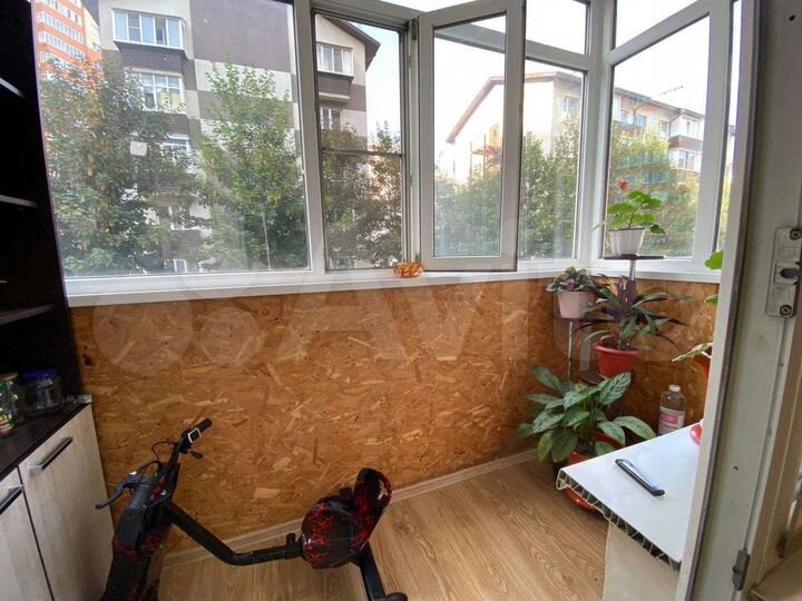 3-к. квартира, 77 м², 1/6 эт.