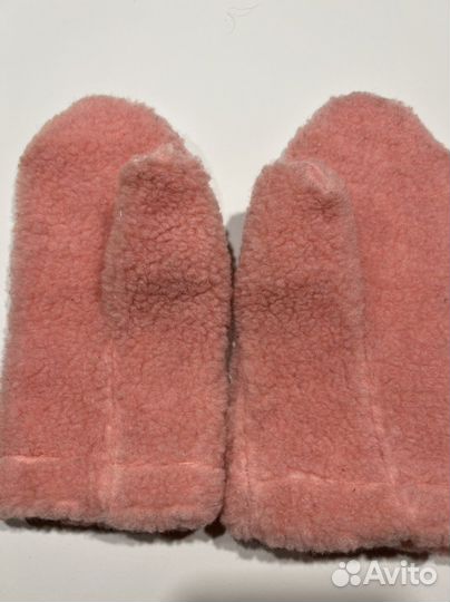 Шляпа, манишка, варежки женские