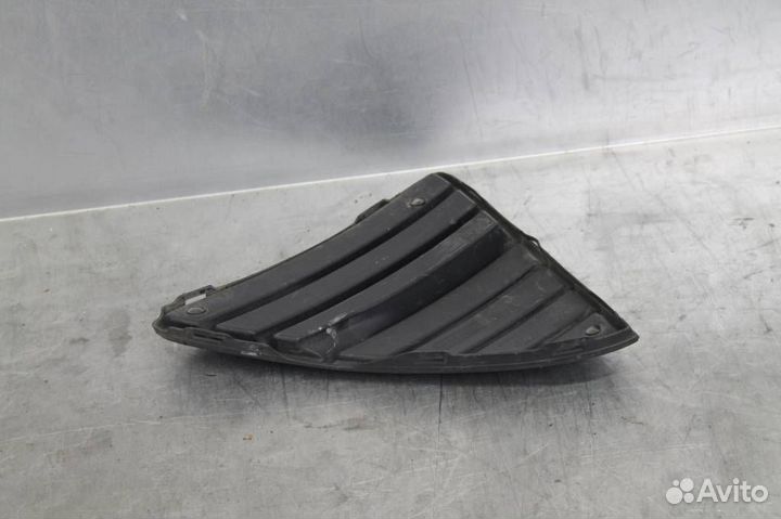 Решетка в бампер правая Ford Focus 3 2011