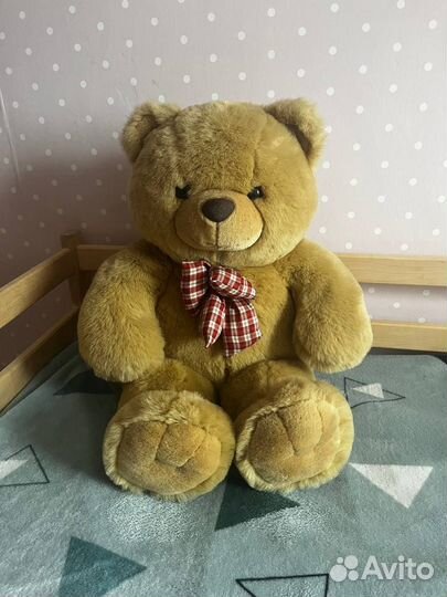 Плюшевый медведь