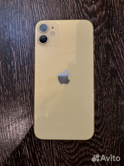 iPhone 11, 64 ГБ