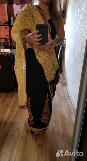 Индийское сари