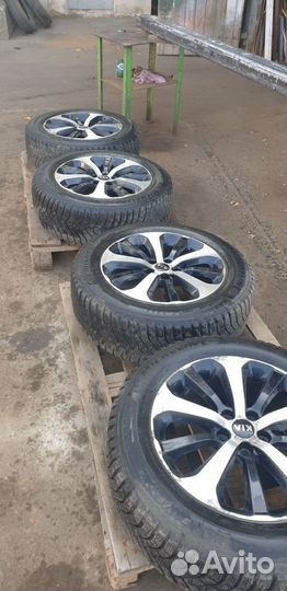 Michelin Agilis X-Ice North 225/60 R18 104H