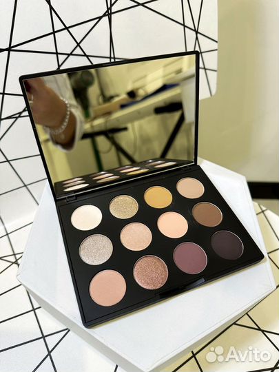 Декоративная косметика люкс