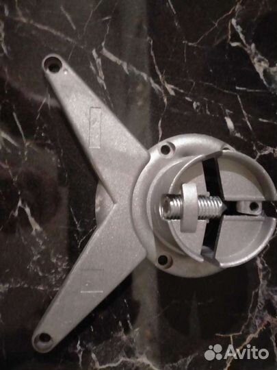 Крепление для ножки