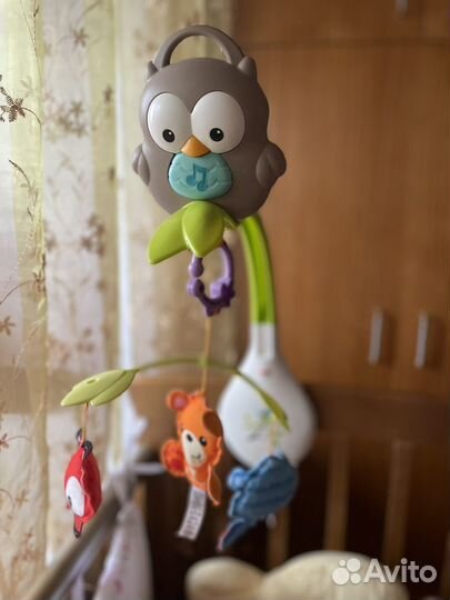 Fisher price мобиль в кроватку