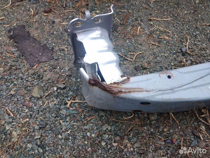 Тойота авенсис Т 250 уселитель переднего бампера