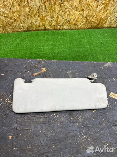 Козырек солнцезащитный левый Renault Logan 2 1.6