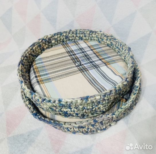 Вязаная лежанка для кошек/собак