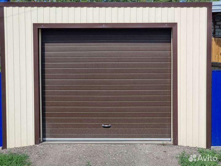 Секционные ворота