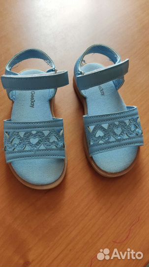Сандали новые