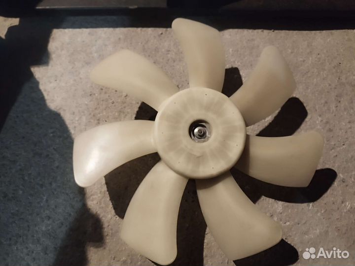 Вентилятор радиатора охлаждения Мазда 6