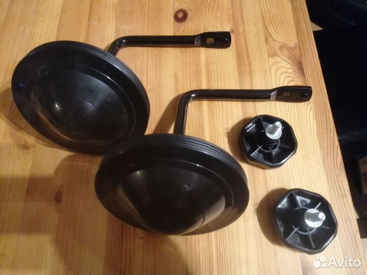 Боковые колеса от детского велосипеда