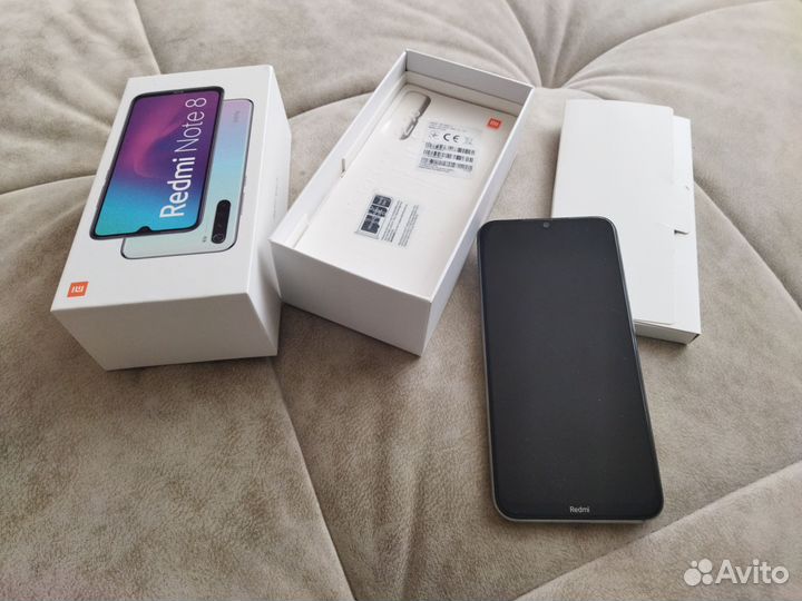 Телефон Xiaomi Redmi note 8