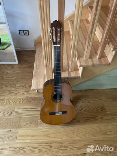 Классическая гитара yamaha c40