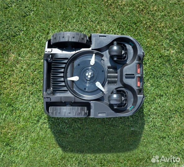 Газонoкосилка робот Вosсh Indegо 400 Сonnect новая